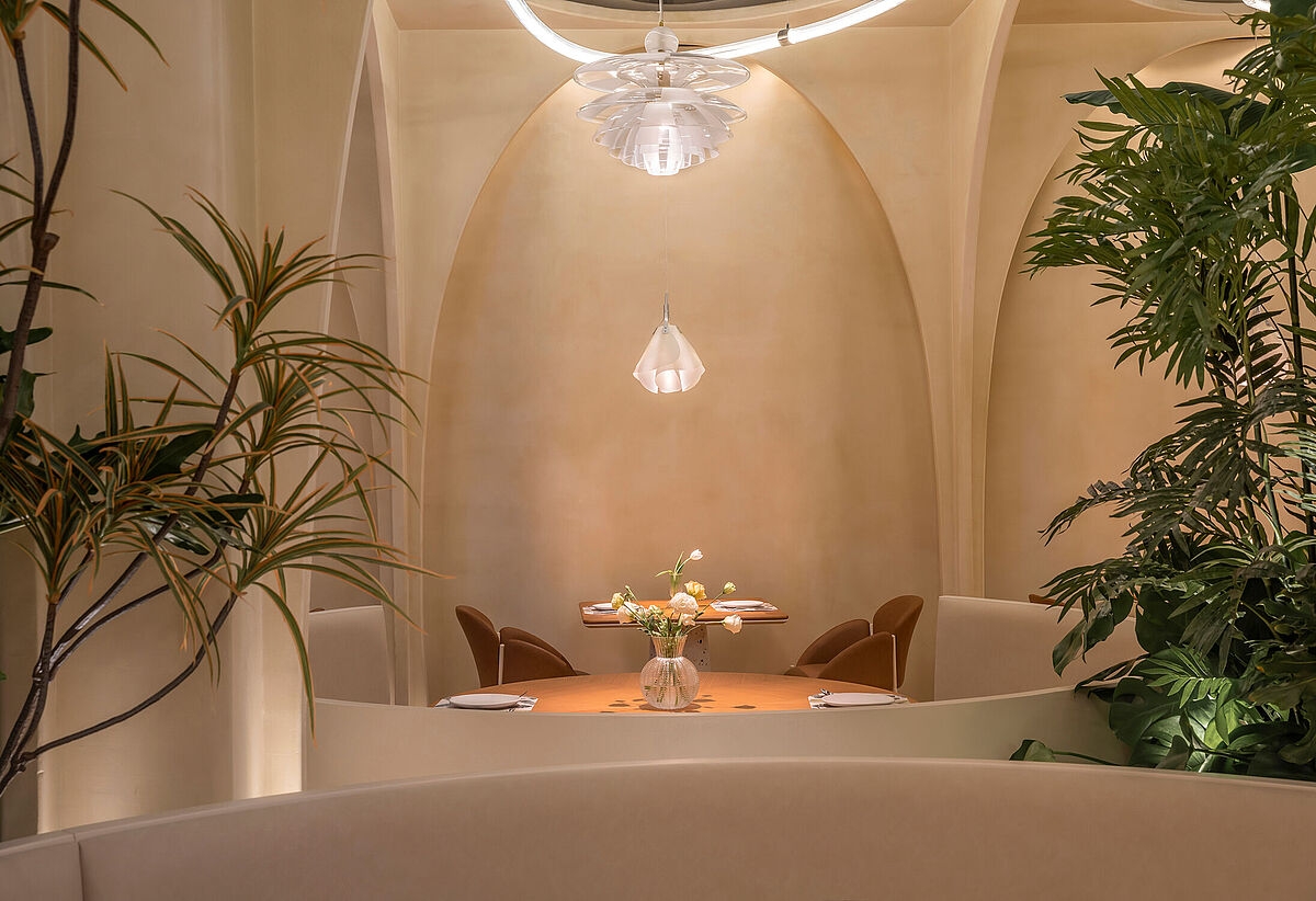 Plaster for Seamless Decorative Surfaces | STUDIO