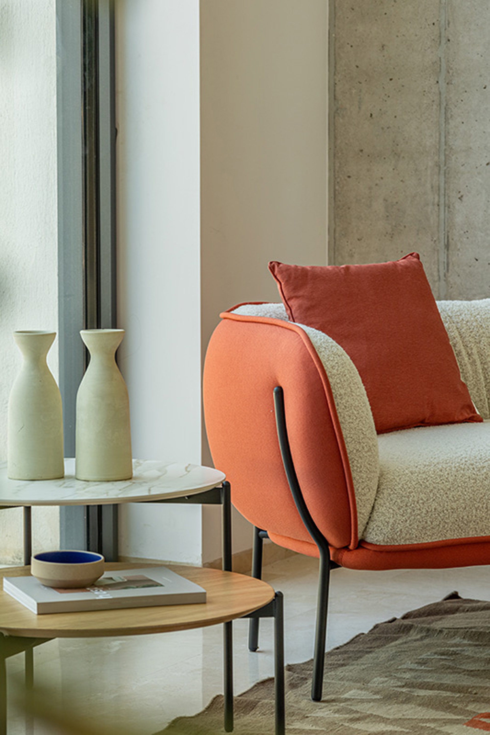 Sofas & Armchairs - Owwi