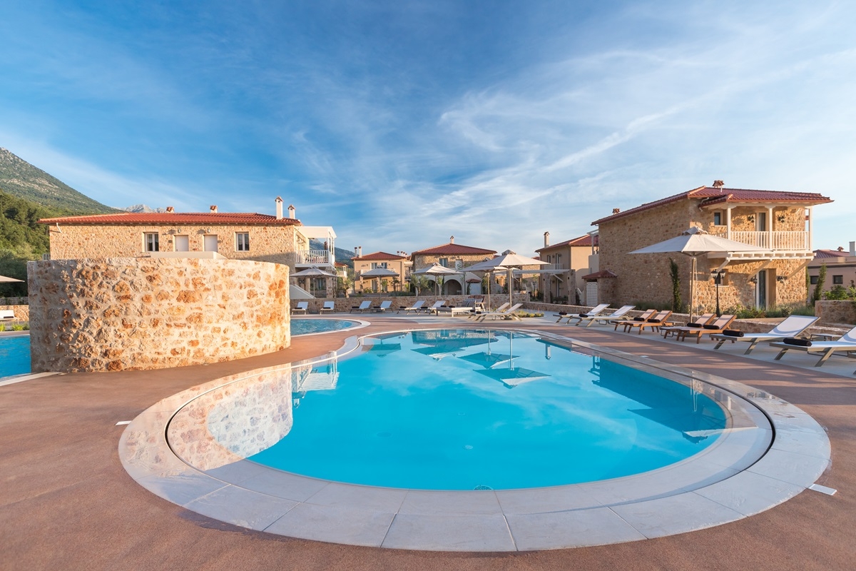 Pool Decking & Coping