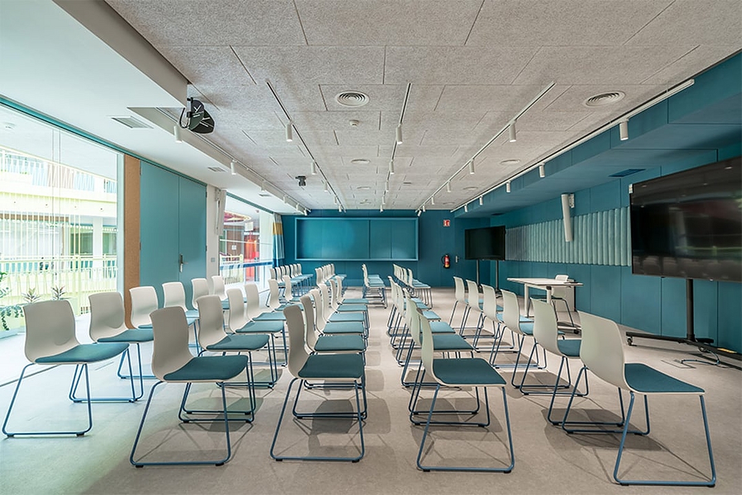 Noom Chairs at Utopicus HQ