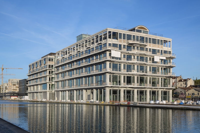 The Gras Lamp in Historical Parisian Office