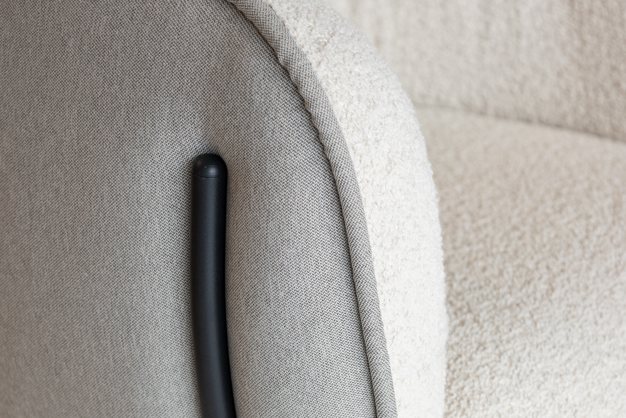 Sofas & Armchairs - Owwi