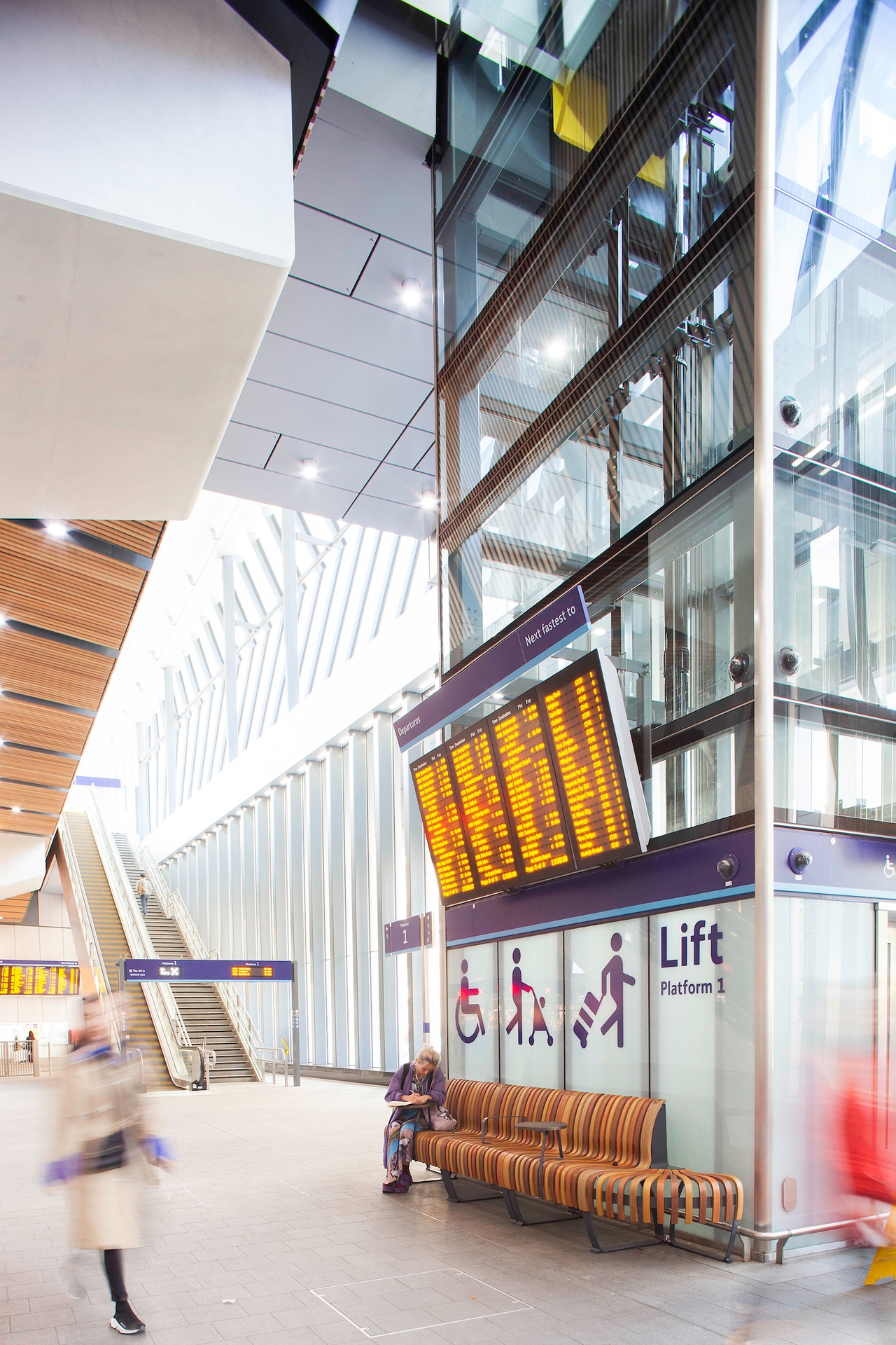 Modular Seating in Train Station
