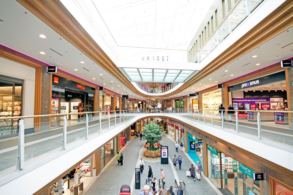 Modular Seating in Belgian Shopping Center
