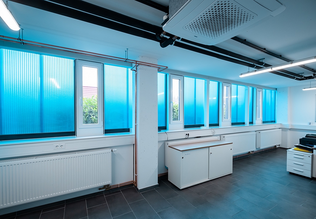 Translucent Building Elements in Rivacold's Headquarters