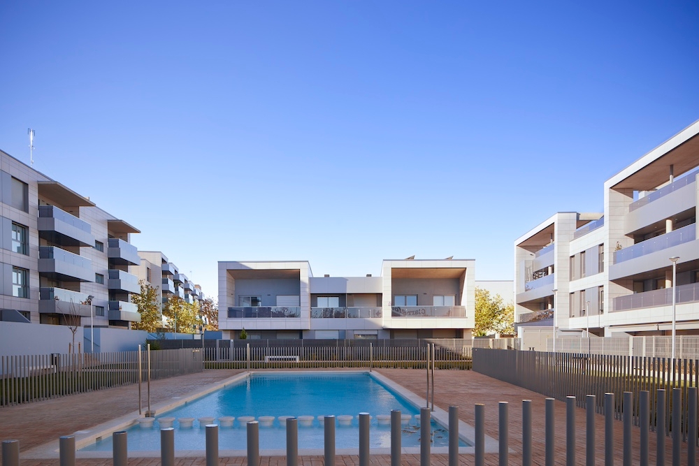 Ventilated Façade in Velaire Residential, Zaragoza