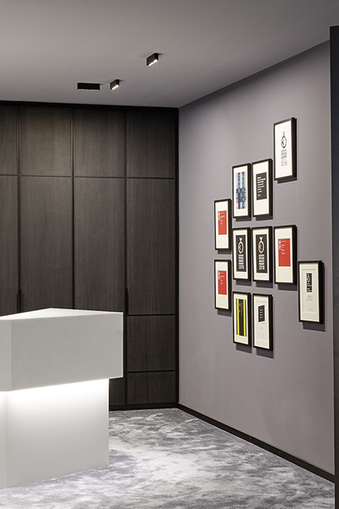 Wall, Floor and Ceiling Luminaires