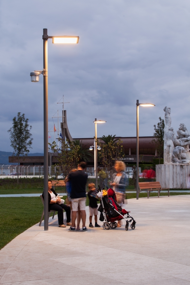 Pole-Mounted and Exterior Wall Luminaires