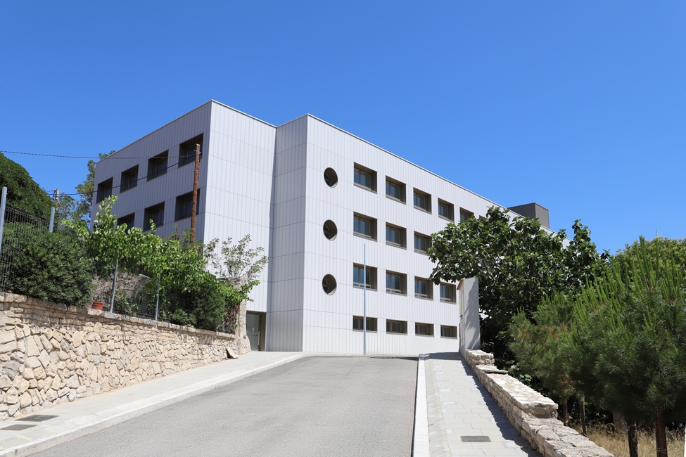 Ventilated Facade Ceramic Tiles - Faveker