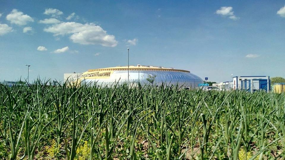 TPO Roofing Membrane Covers Sports Hall