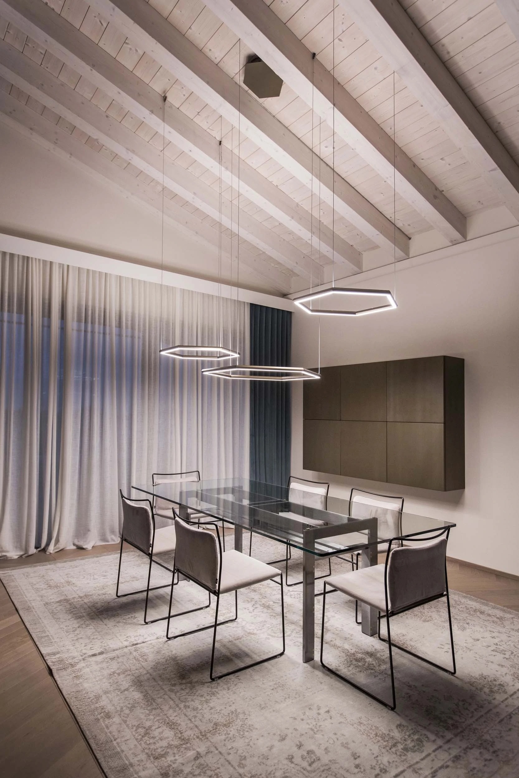 Suspension & Wall Lamps - Poly