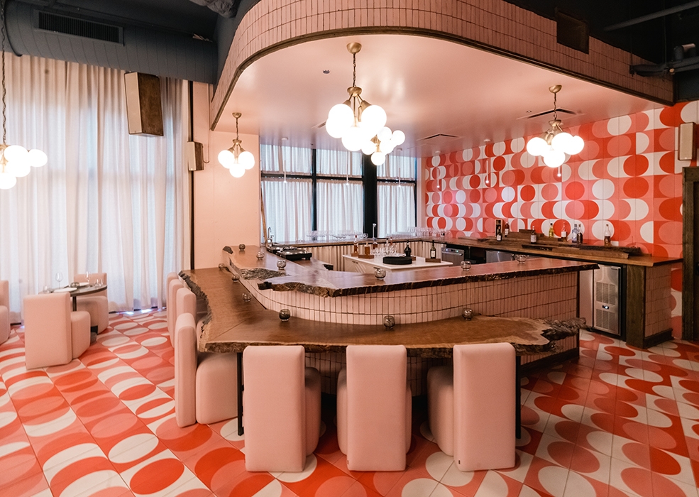 Modern Seating in Chicago Wine Bar