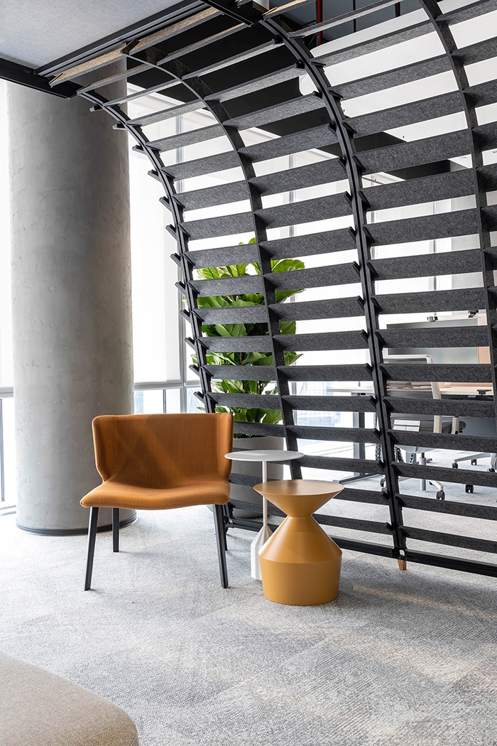 Seating Furniture in Dubai Consulting Firm