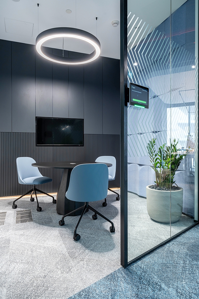 Seating Furniture in Dubai Consulting Firm