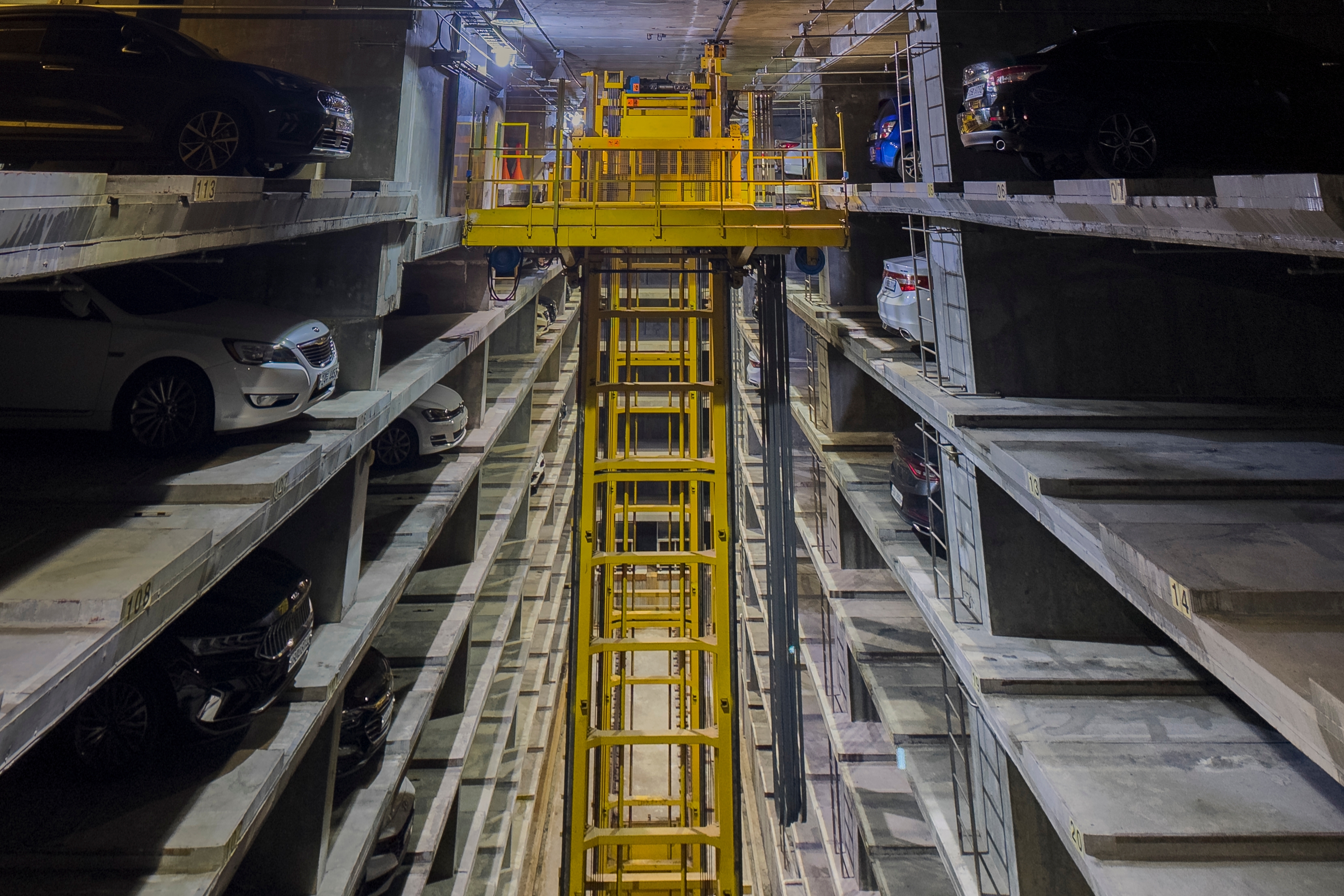 Robotic Parking System in Gangnam Project