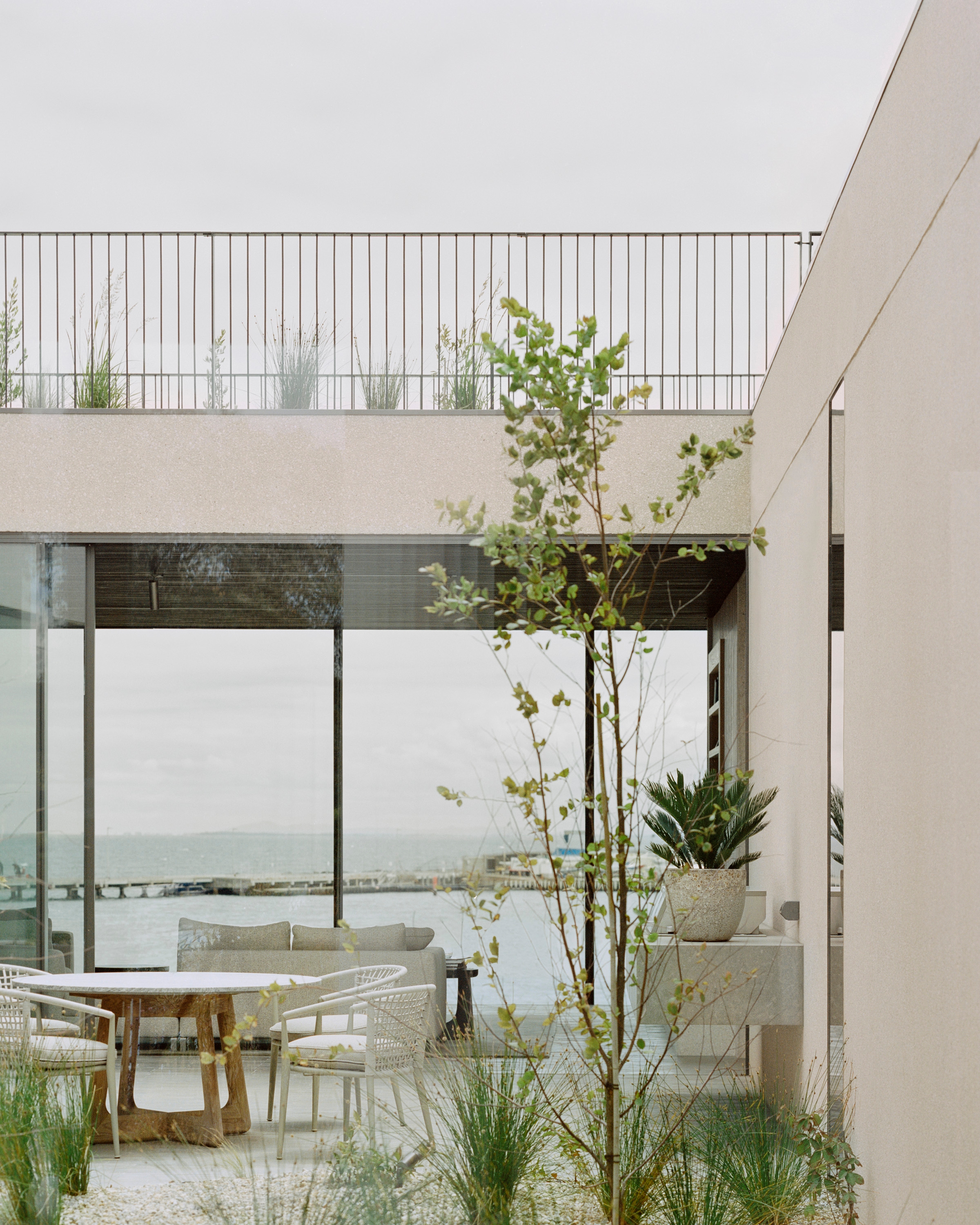 External Bi-Fold Screens in House on the Bay