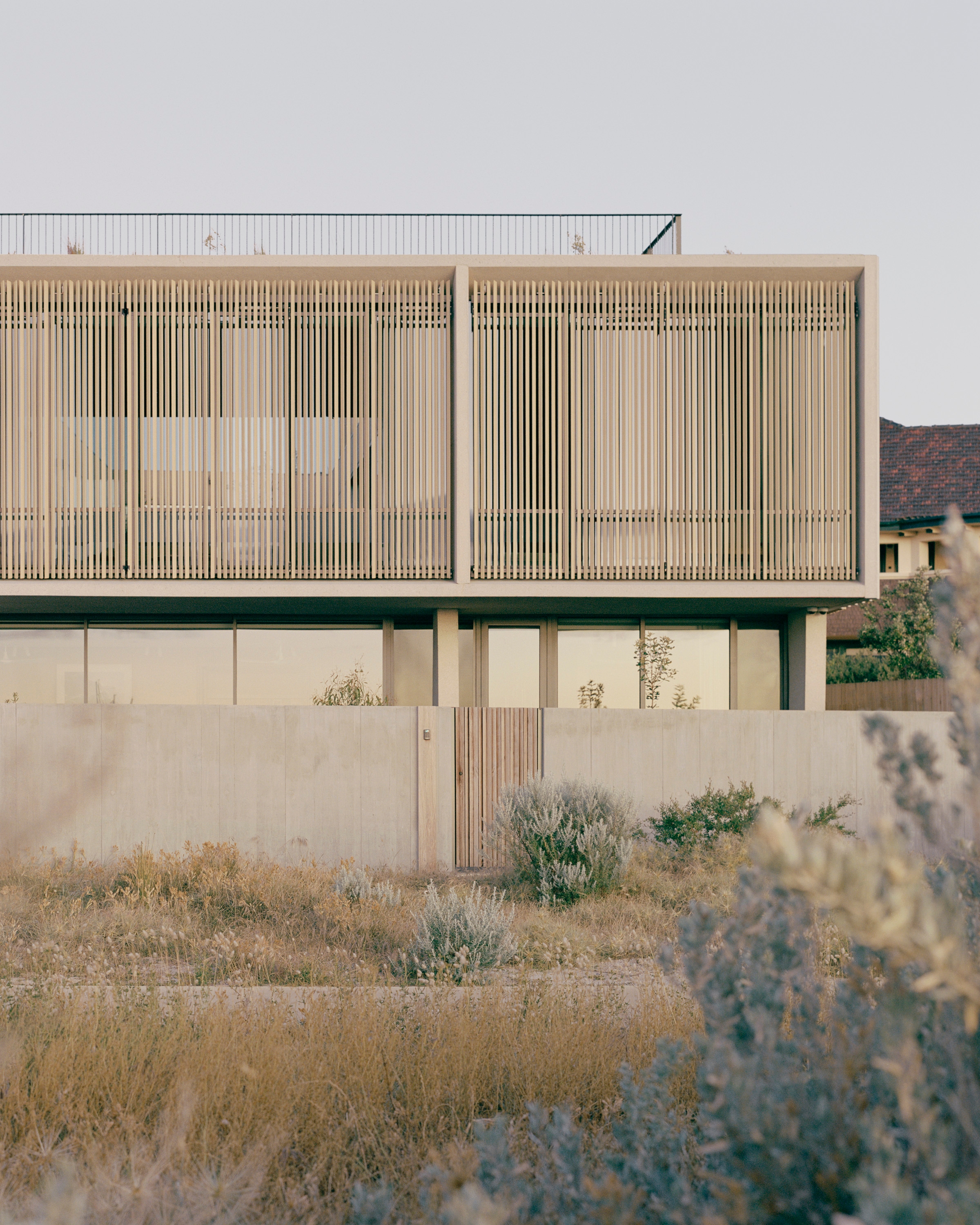 External Bi-Fold Screens in House on the Bay