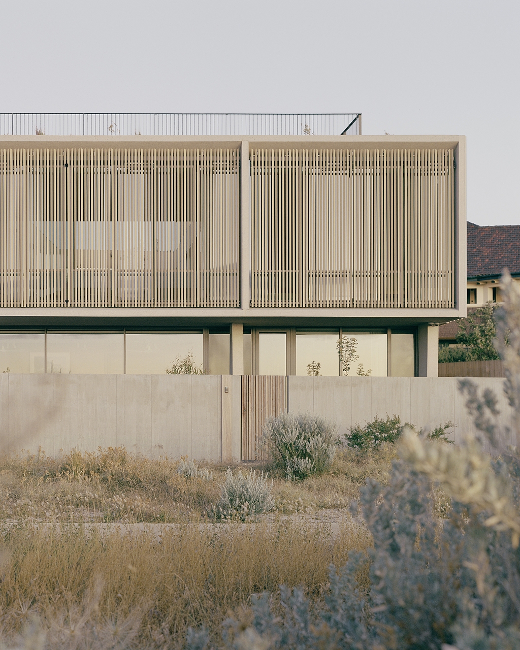 External Bi-Fold Screens in House on the Bay