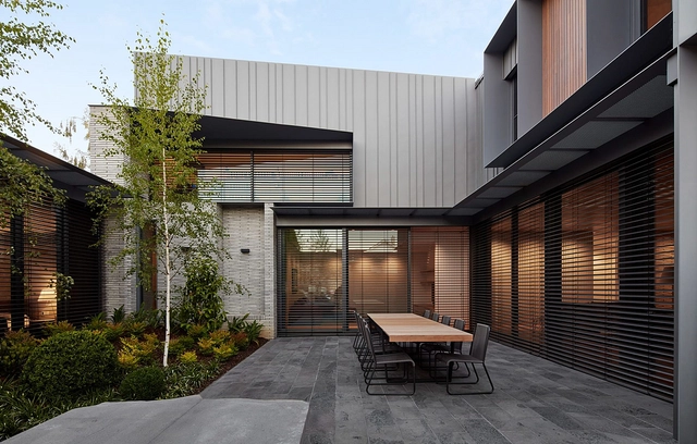 External Blinds in Tegl House