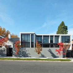 External Blinds in The Shade Home