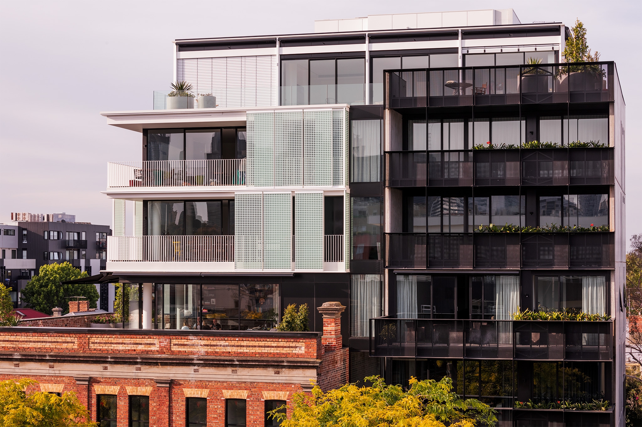 External Blinds in Fitzroy House Apartments