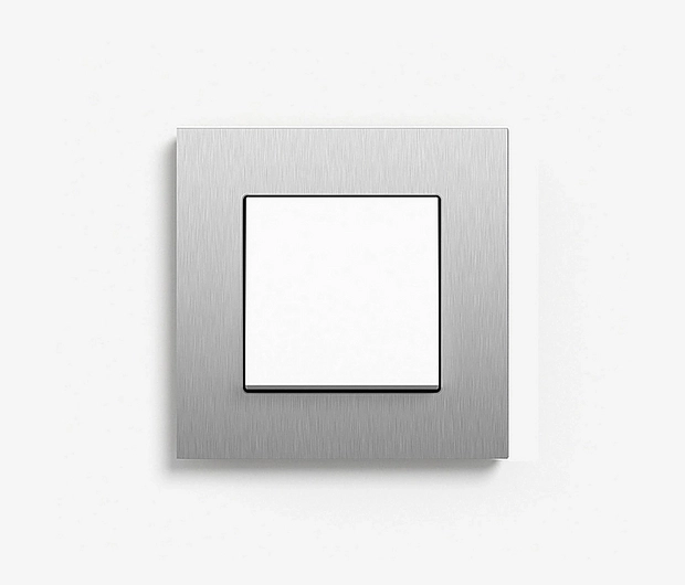 Interruptor color aluminio