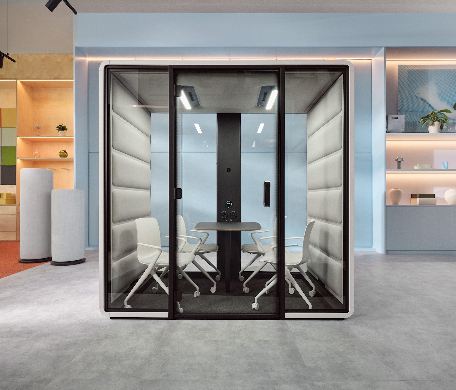 Medium Accessible Meeting Pod - HushFree.Access.M
