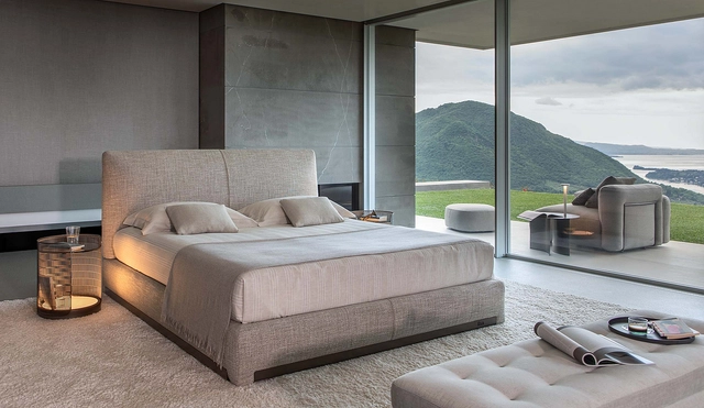 Upholstered Bed - AtelierM