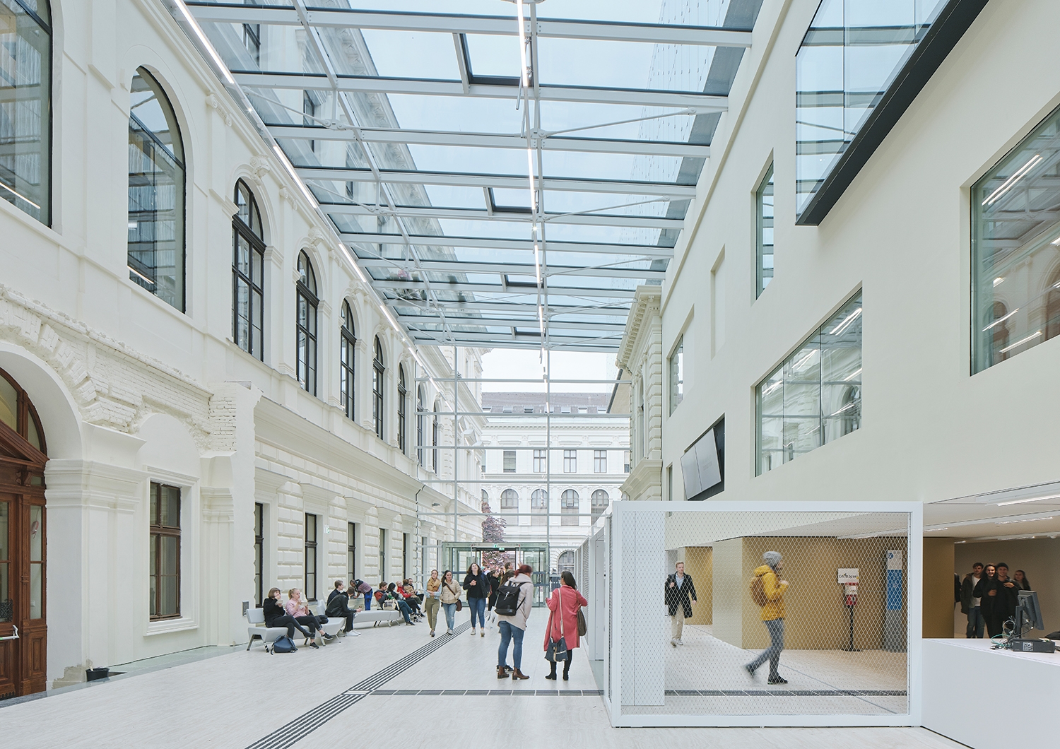 Facade Systems in Karl-Franzens University