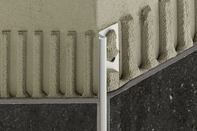 SCHLUTER DECO-DE corner profile
