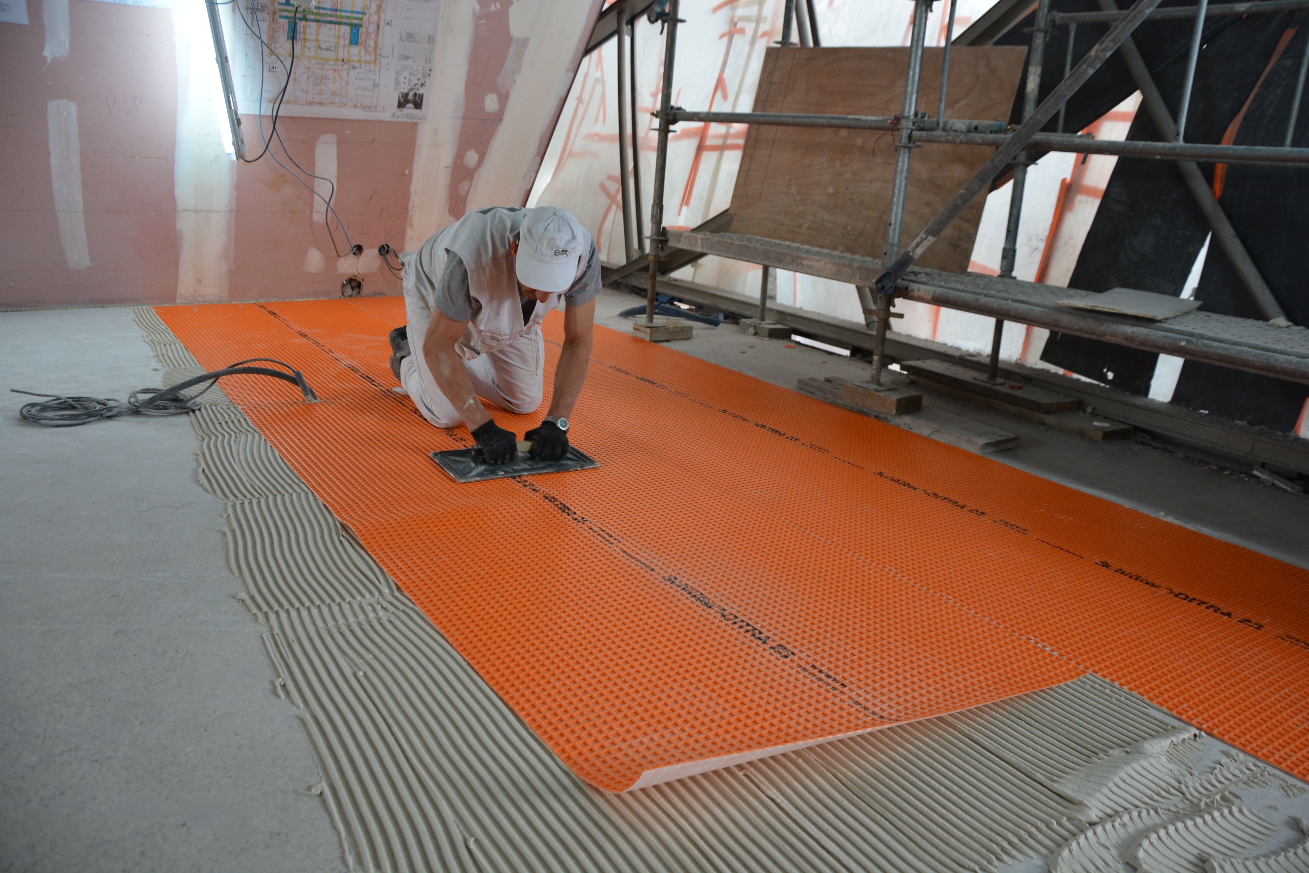 Schluter®-DITRA in Eiffel Tower