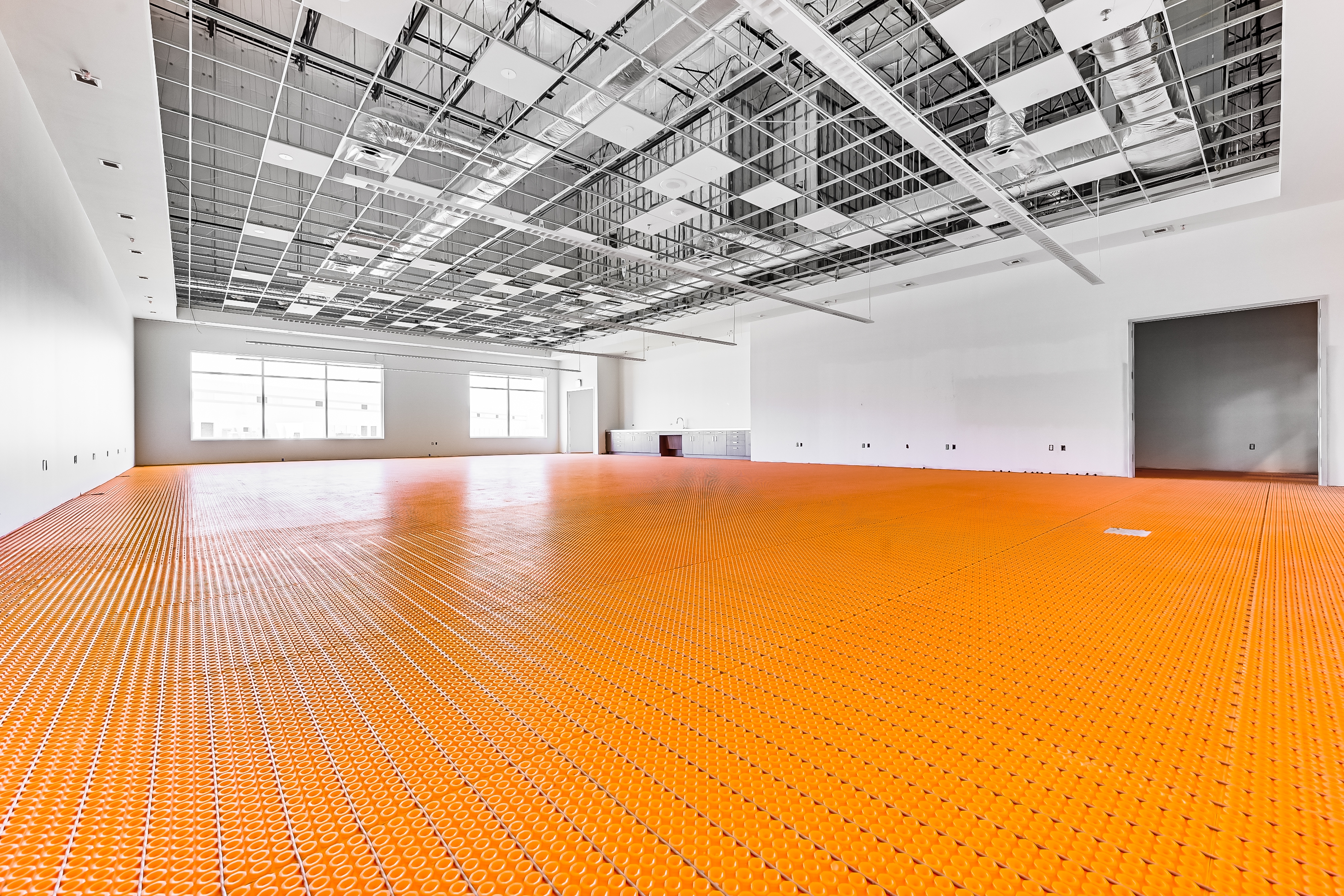 Floor-Heating Membranes at Dallas Distribution Center
