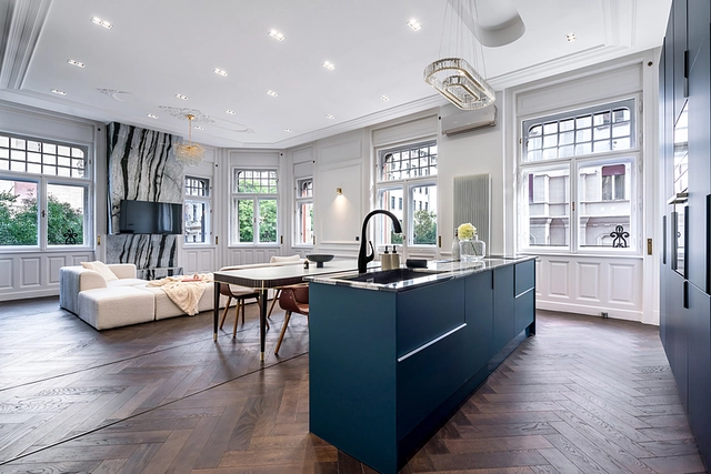 Natural wood flooring in Budapest apartment
