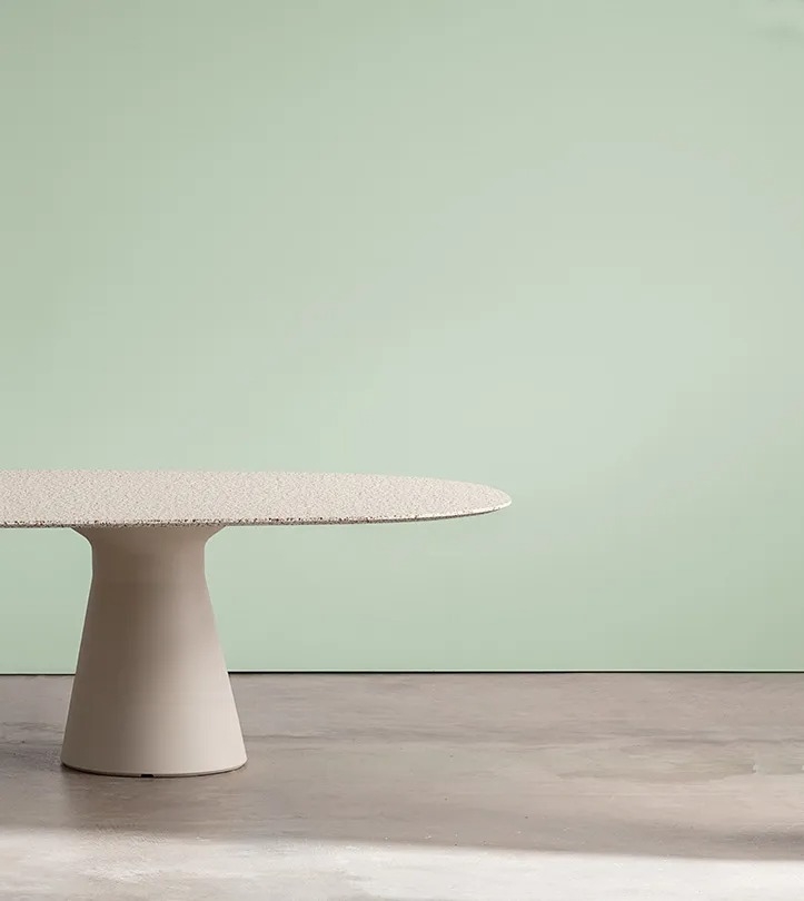 Outdoor Dining Tables