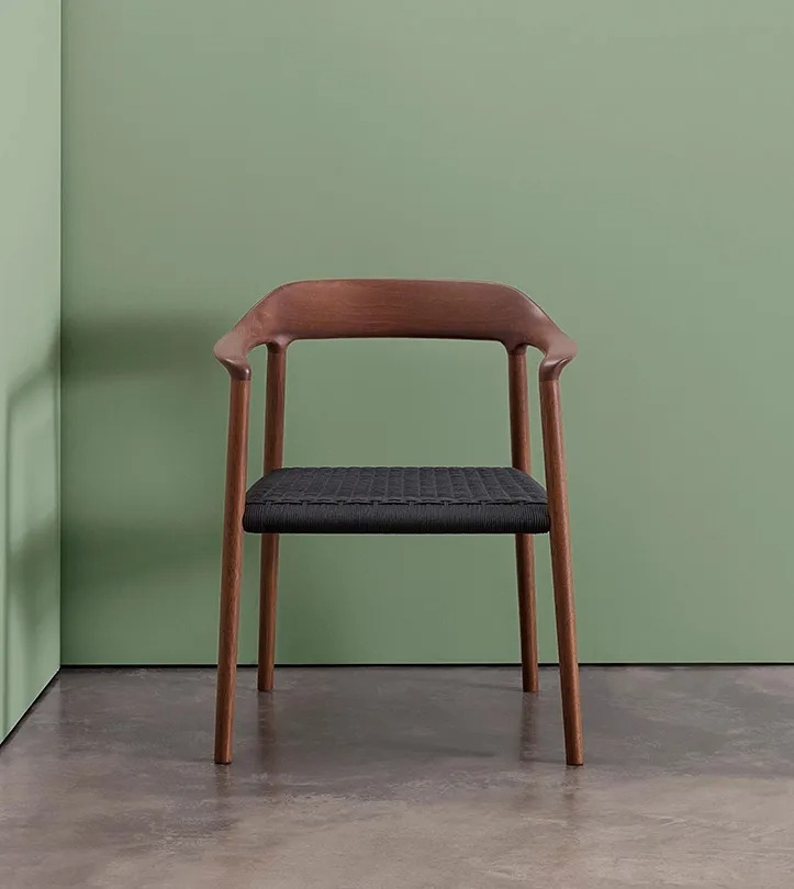 Outdoor Lounge Chairs