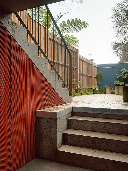 Applied shading systems in residential project