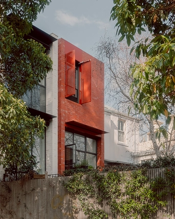 Retractable Folding Arm Awning in Melbourne Terrace