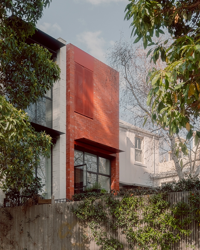 Retractable Folding Arm Awning in Melbourne Terrace
