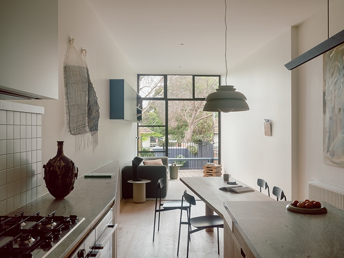 Retractable Folding Arm Awning in Melbourne Terrace