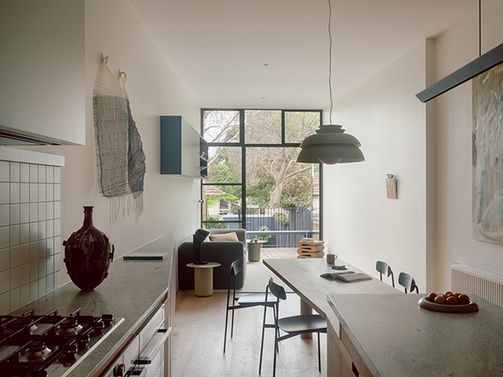 Retractable Folding Arm Awning in Melbourne Terrace