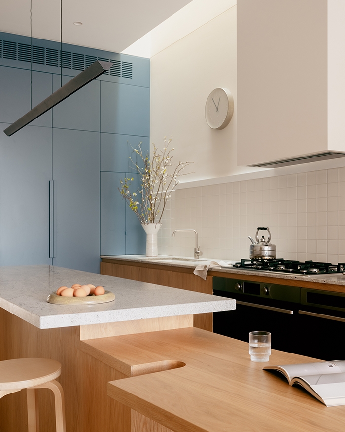 Retractable Folding Arm Awning in Melbourne Terrace