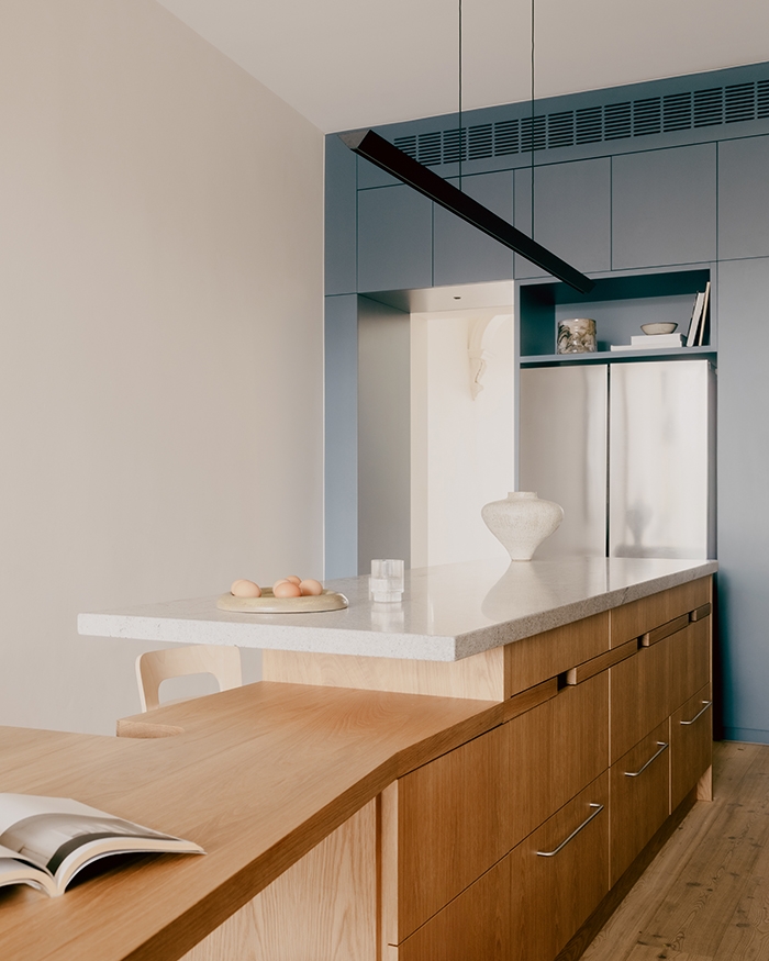 Retractable Folding Arm Awning in Melbourne Terrace