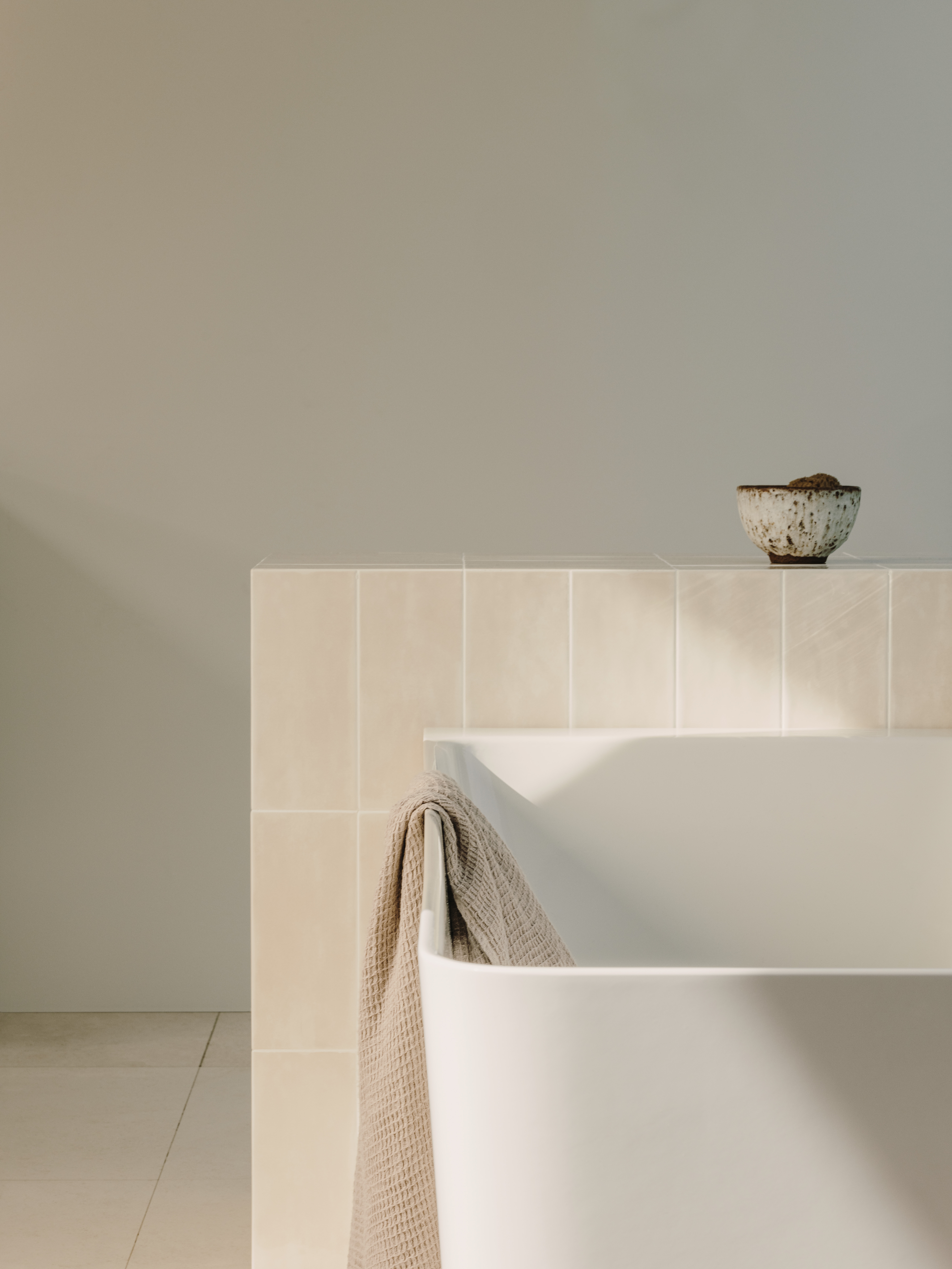 Baths - Ona Collection