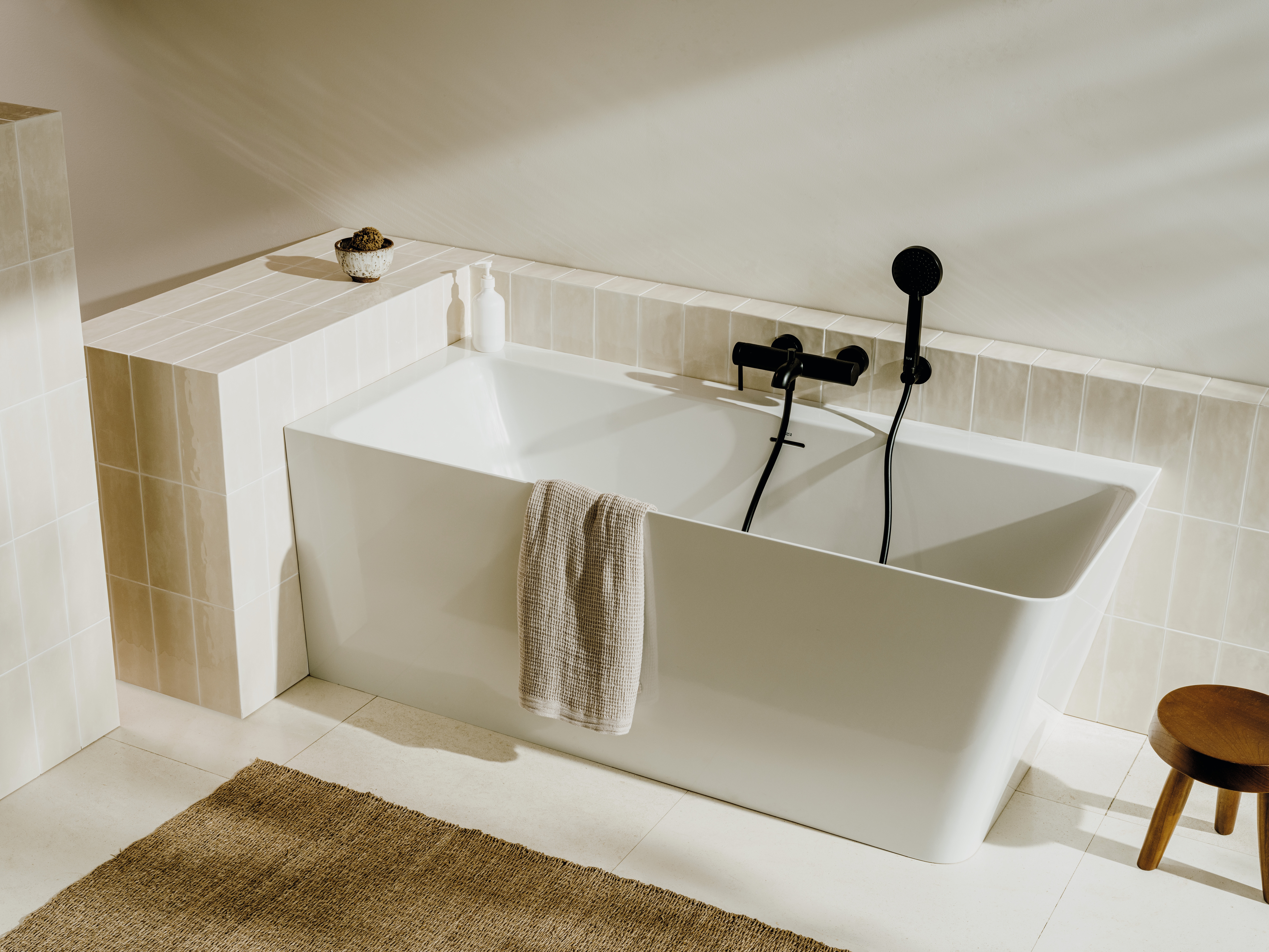 Baths - Ona Collection