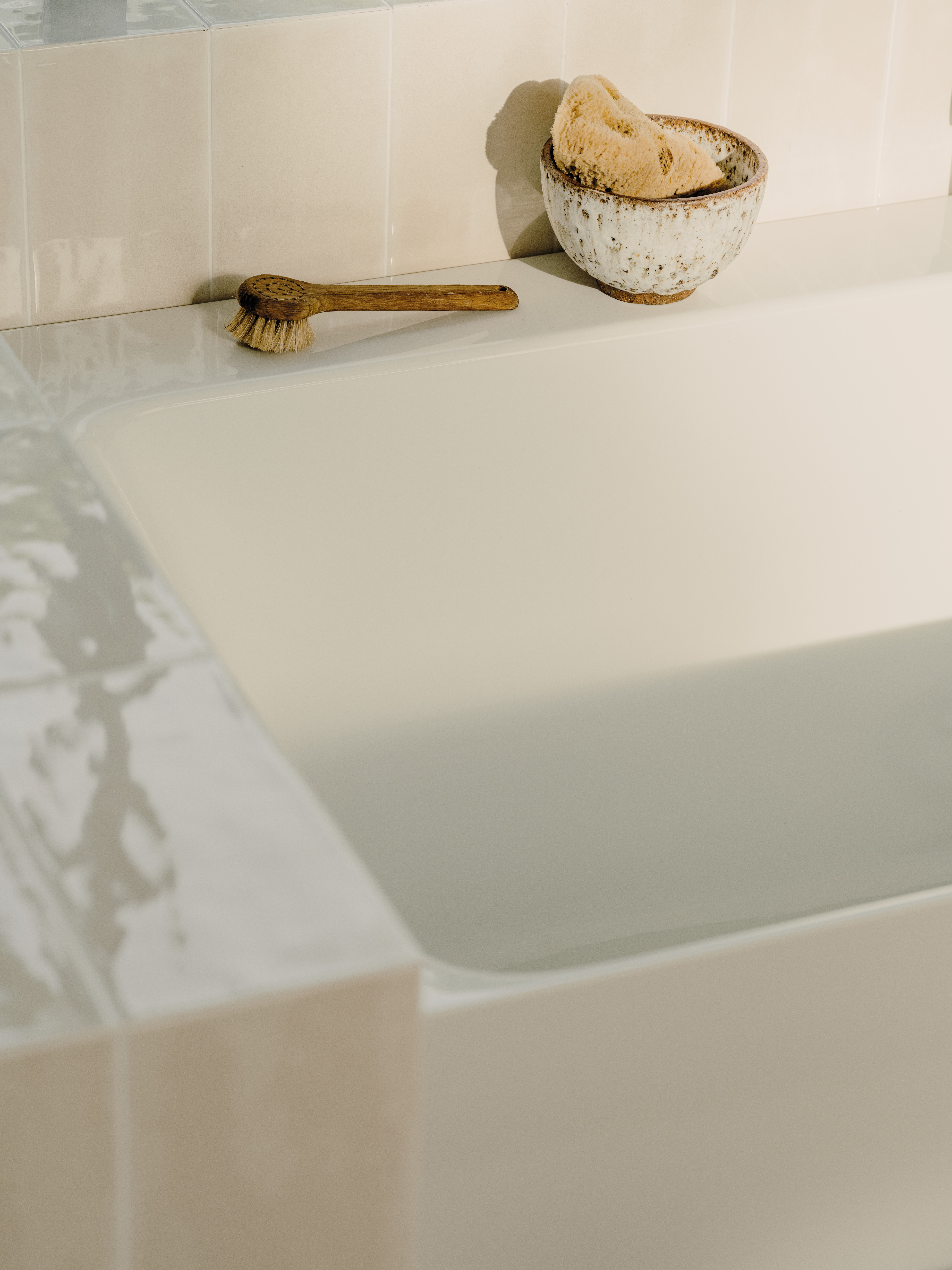 Baths - Ona Collection