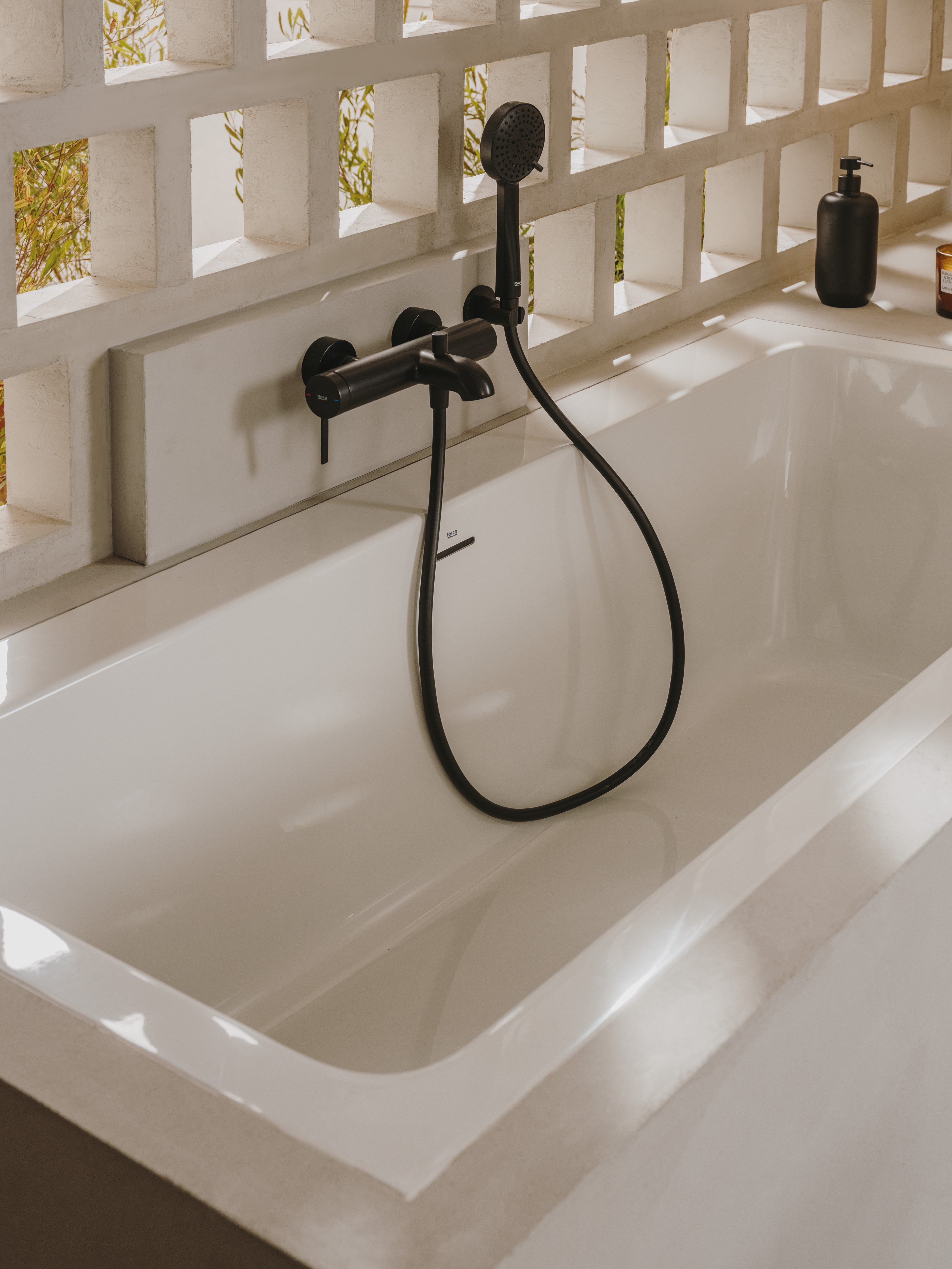 Baths - Ona Collection