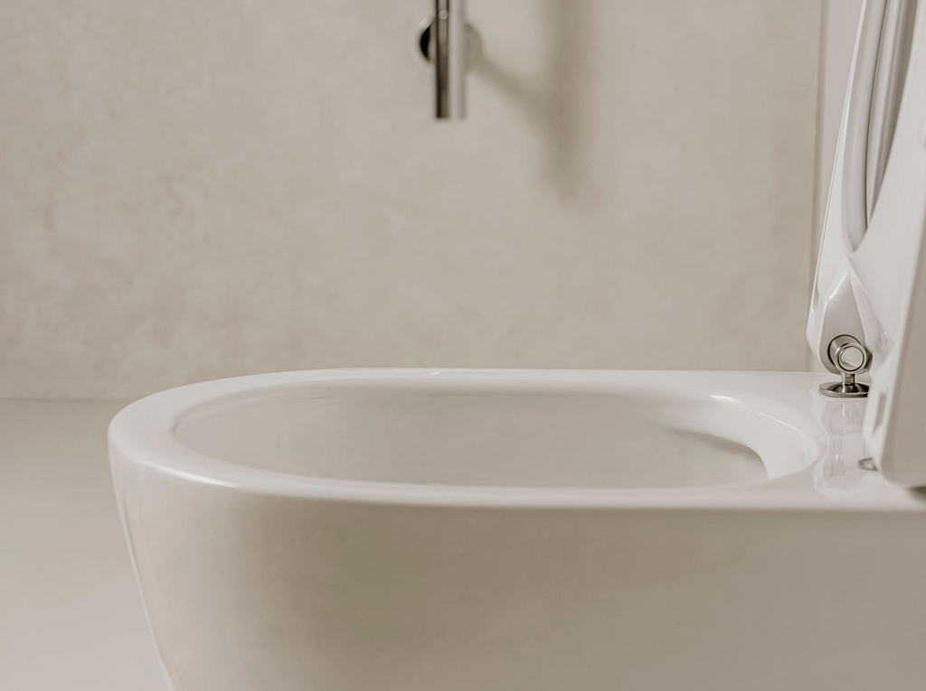 Toilets & Bidets - Ona Collection