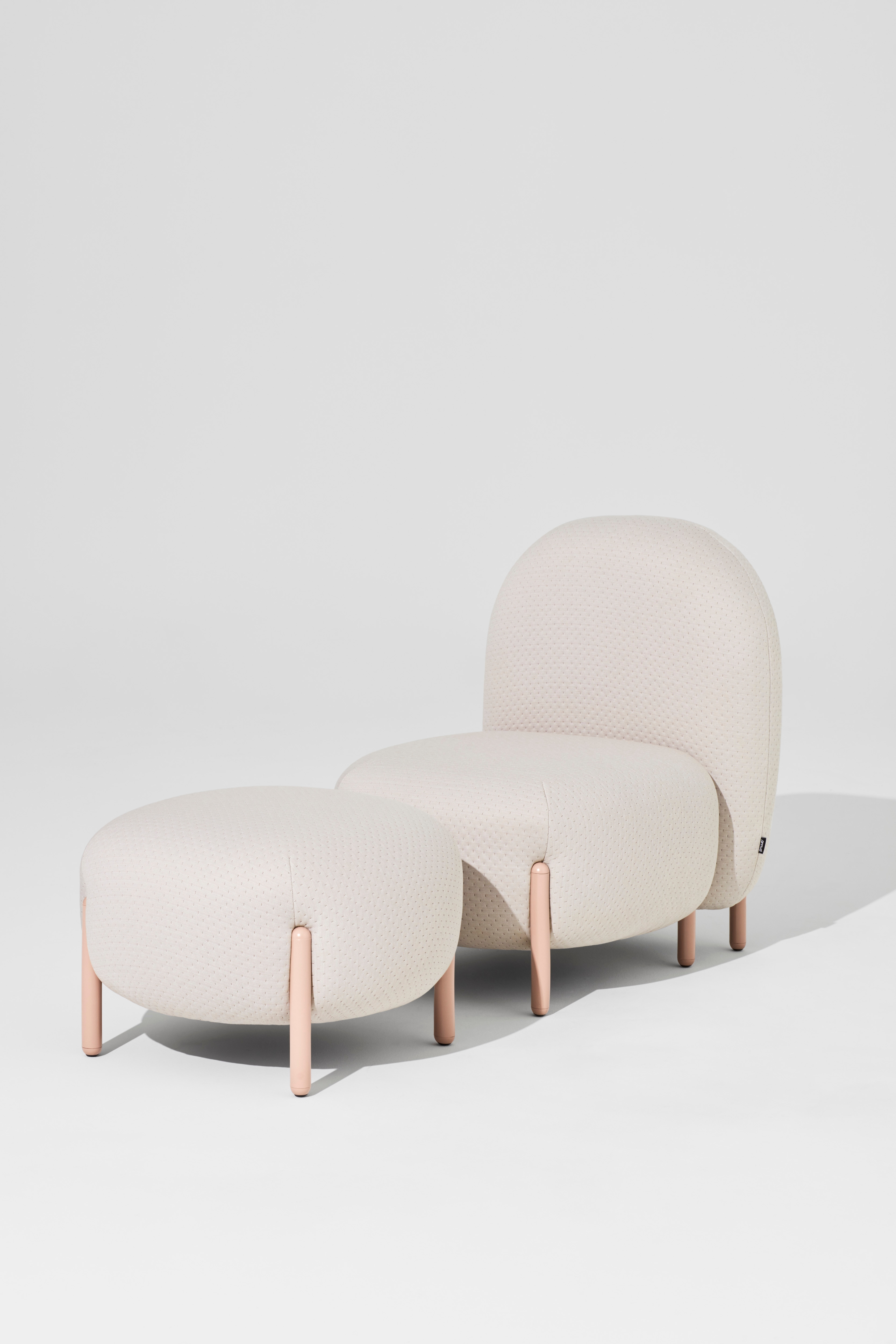 Sofa and Pouf | BALLOON
