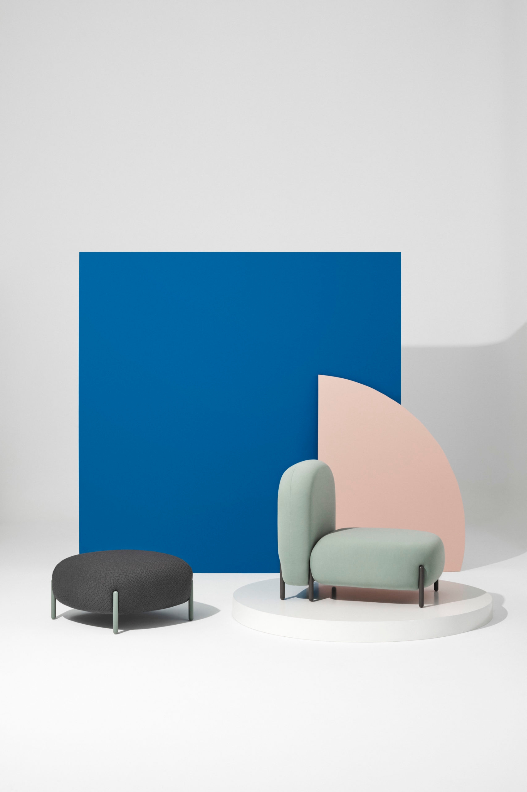 Sofa and Pouf | BALLOON