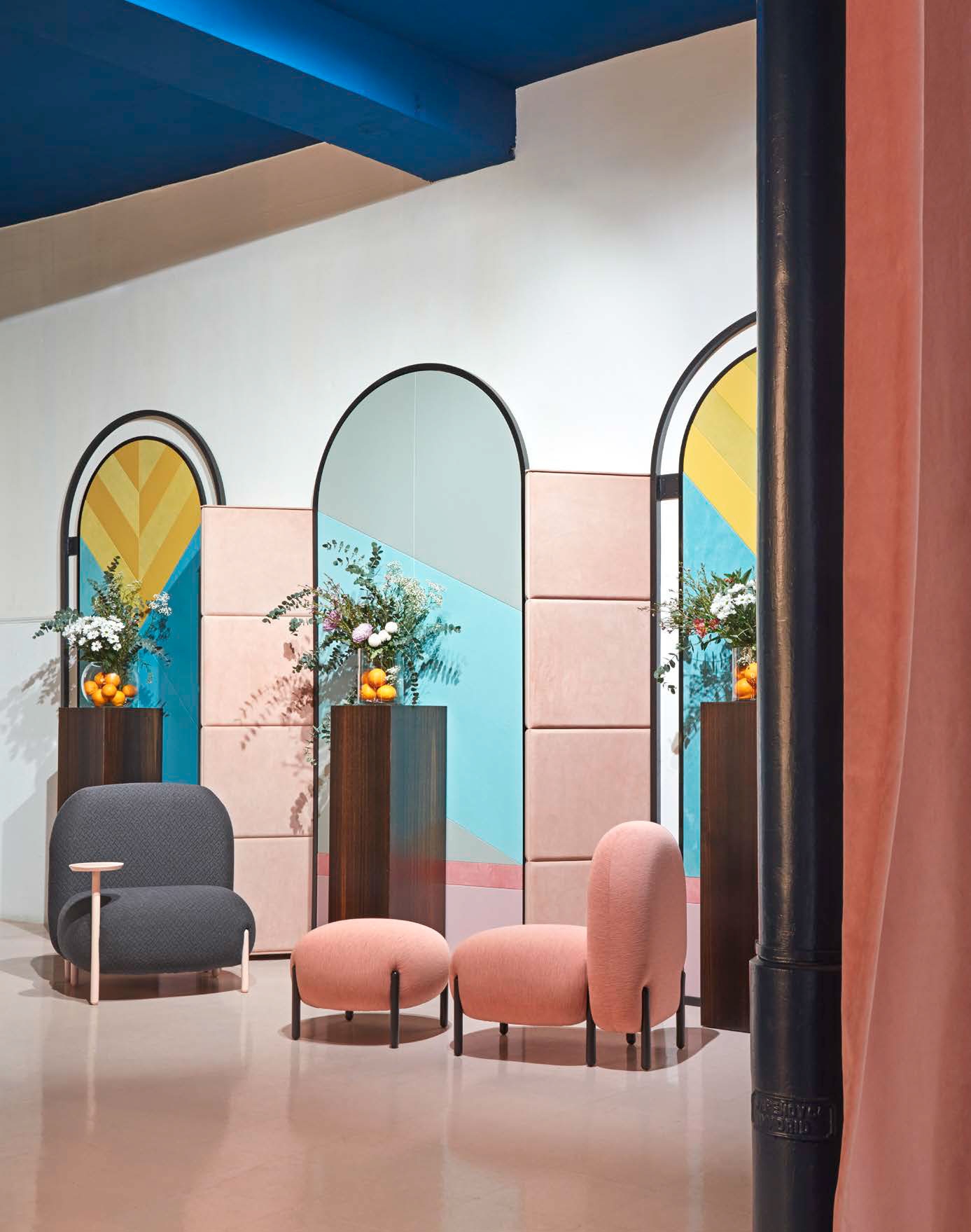 Sofa and Pouf | BALLOON